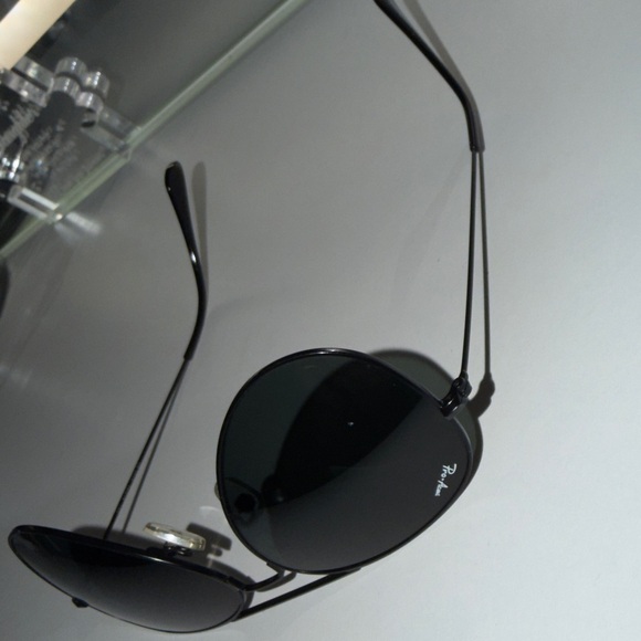 🕶 Ray-Ban Black Aviator Sunglasses | Classic Metal Frame | Unisex 🕶 - Picture 7 of 7